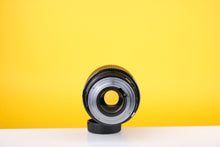 Load image into Gallery viewer, Vivitar 70-210mm f3.5 Auto Zoom Macro Lens Minolta Mount
