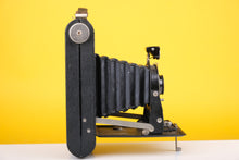Load image into Gallery viewer, Kodak Folding Brownie six-20 620 Film Camera
