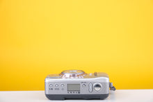 Load image into Gallery viewer, Canon Sure Shot 80u 35mm Point and Shoot Film Camera
