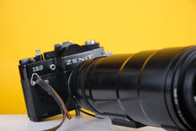 Load image into Gallery viewer, Zenit Photosniper FS-12 Zenit 12s 35mm Film Camera Kit
