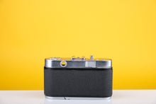 Load image into Gallery viewer, Voigtlander Vito B 35mm Viewfinder Film Camera
