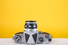 Load image into Gallery viewer, Miranda D 35mm SLR Film Camera with 50mm f2.8 Lens
