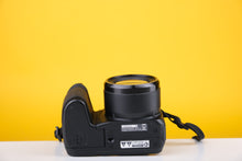 Load image into Gallery viewer, Fujifilm Finepix S2000HD Bridge Digicam
