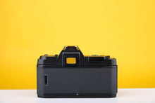 Load image into Gallery viewer, Pentax P30 35mm SLR Film Camera with 50mm f2 Lens
