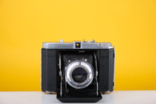 Load image into Gallery viewer, Dacona I Medium Format Viewfinder Camera
