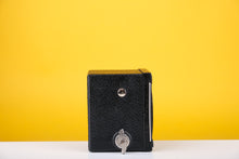 Load image into Gallery viewer, Kodak Hawkeye Ace 127 Film Camera

