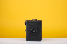 Load image into Gallery viewer, Zeiss Ikon Box Tengor Camera
