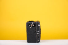 Load image into Gallery viewer, Zeiss Ikon Box Tengor Camera
