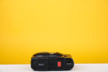 Load image into Gallery viewer, Olympus XA2 35mm Point and Shoot Film Camera
