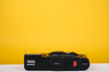 Load image into Gallery viewer, Olympus XA2 35mm Point and Shoot Film Camera wit A16 Flash
