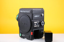 Load image into Gallery viewer, Rolleiflex 6008 AF 120 Medium Format Camera Boxed
