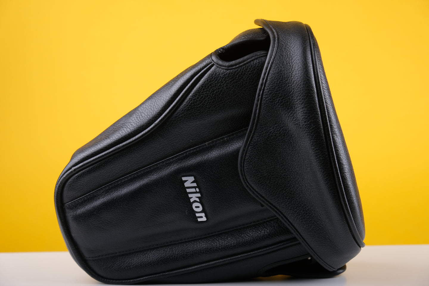 Nikon CF-D200 Leather Case