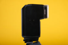 Load image into Gallery viewer, Minolta Auto280PX Flash
