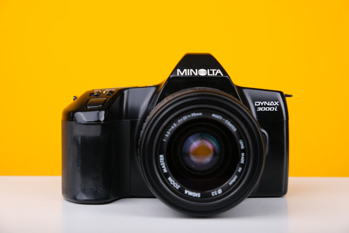 Minolta Dynax 3000i 35mm Film SLR Camera with Sigma Zoom Master 35-70mm f3.5-4.5 Lens