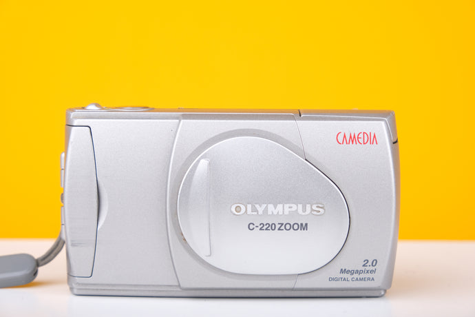 Olympus C220 Zoom Digicam Vintage Digital Camera