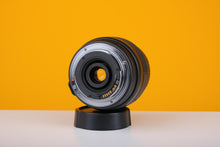Load image into Gallery viewer, Sigma 70-210mm f/4 UC for Canon
