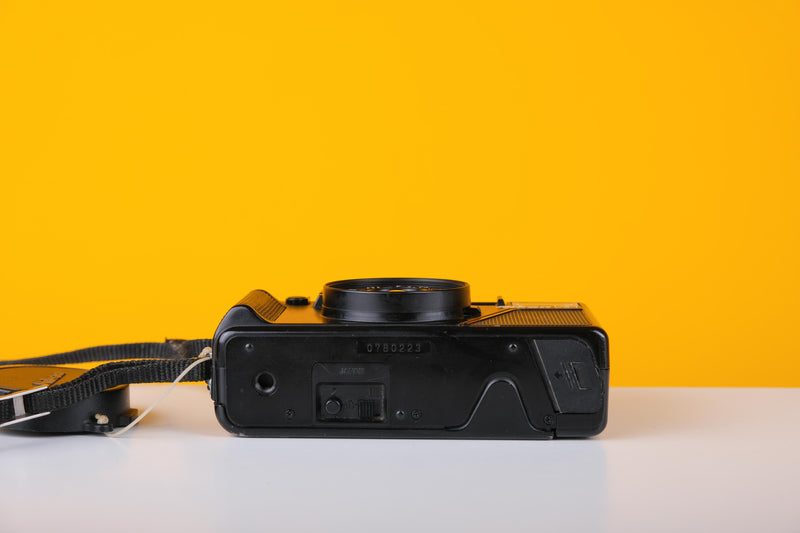 Nikon L35AF 35mm Film Camera Point and Shoot