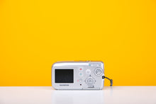 Load image into Gallery viewer, Olympus FE-120 Digicam Vintage Digital Camera
