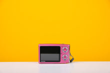 Load image into Gallery viewer, Fujifilm Z10 FD Digicam

