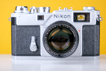 Load image into Gallery viewer, Nikon S3 Limited Edition Year 200 35mm Rangefinder Film Camera with Nikkor-S 50mm f1.4 Lens Boxed
