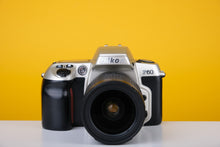 Load image into Gallery viewer, Nikon F60 35mm SLR Film Camera with 28-100mm f3.5-5.6 Lens
