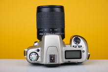 Load image into Gallery viewer, Nikon F60 35mm SLR Film Camera with 28-100mm f3.5-5.6 Lens
