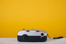 Load image into Gallery viewer, Polaroid 170BV 35mm Point and Shoot Film Camera Boxed
