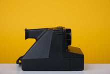 Load image into Gallery viewer, Polaroid 1000S Land Camera Instant Photo Camera

