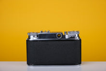 Load image into Gallery viewer, Voigtlander Prominent 35mm Rangefinder Film Camera
