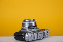 Load image into Gallery viewer, Voigtlander Prominent 35mm Rangefinder Film Camera
