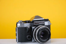 Load image into Gallery viewer, Praktica Super TL 35mm SLR Film Camera with Carl Zeiss 50mm f2.8
