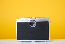 Load image into Gallery viewer, Pentina 35mm SLR Film Camera
