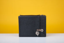 Load image into Gallery viewer, Kodak 120 Brownie No 2 Vintage Film Camera

