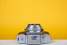 Load image into Gallery viewer, OUTLET : Agfa Flexilette 35mm TLR Film Camera with Apotar 45mm f2.8 Lens
