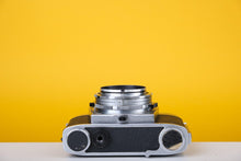Load image into Gallery viewer, OUTLET : Agfa Flexilette 35mm TLR Film Camera with Apotar 45mm f2.8 Lens
