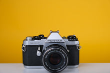 Load image into Gallery viewer, Pentax ME F 35mm SLR Film Camera with 50mm f1.7 Lens Boxed
