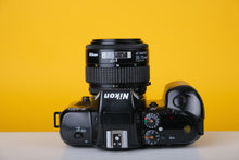 Load image into Gallery viewer, Nikon F-401x 35mm SLR Film Camera with 35-70mm f3.3-4.5 Lens
