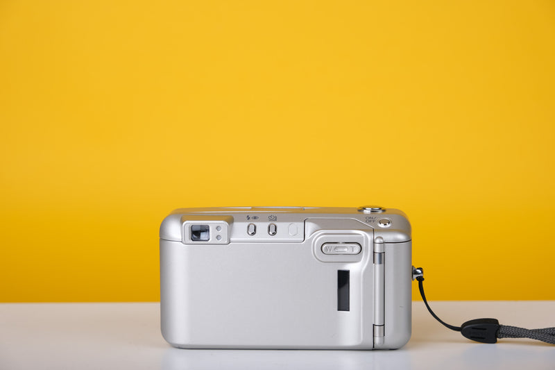 Minolta Riva Zoom 150 35mm Point and Shoot Film Camera