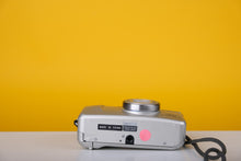 Load image into Gallery viewer, Minolta Riva Zoom 150 35mm Point and Shoot Film Camera
