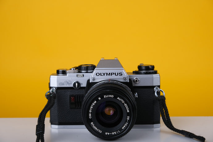 Olympus OM10 35mm SLR Film Camera with Zuiko 35-70mm f3.5-4.5 Lens