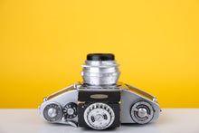 Load image into Gallery viewer, Exakta VX 1000 with 50mm f2 Lens
