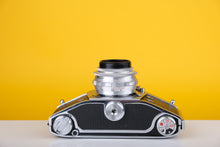 Load image into Gallery viewer, Exakta VX 1000 with 50mm f2 Lens
