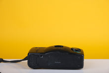 Load image into Gallery viewer, Canon Snappy LXII 35mm Point and Shoot Film Camera
