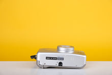 Load image into Gallery viewer, Minolta Riva Zoom 125 35mm Point and Shoot Film Camera
