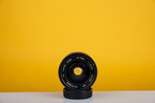 Load image into Gallery viewer, Sakar MC Zoom 35-75mm f3.5-4.8 OM Lens
