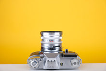 Load image into Gallery viewer, Kodak Retina Reflex III 35mm SLR Film Camera with 50mm f1.9
