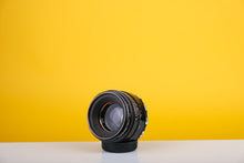 Load image into Gallery viewer, Helios-44 58mm f2 M39 Lens
