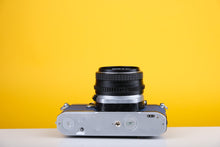 Load image into Gallery viewer, Pentax ME Super 35mm SLR Film Camera with SMC Pentax-M 50mm f1.7 Lens
