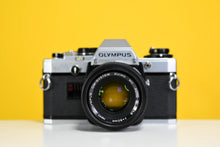 Load image into Gallery viewer, film camera
