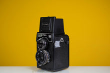 Load image into Gallery viewer, Lubitel 166 Universal Vintage  TLR 120 Medium Format Film Camera
